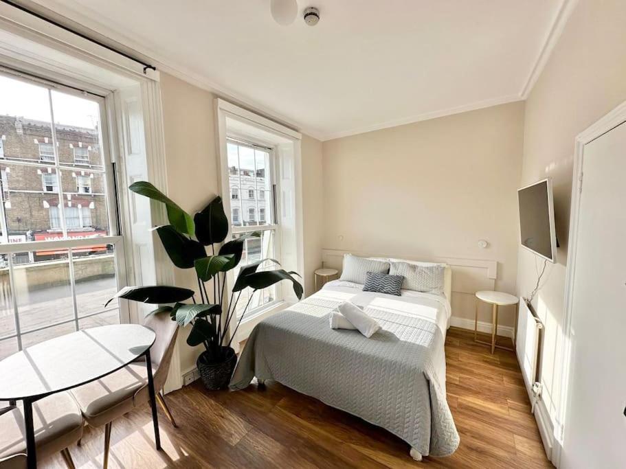 Warm Studio Flat In Camden 1 لندن المظهر الخارجي الصورة